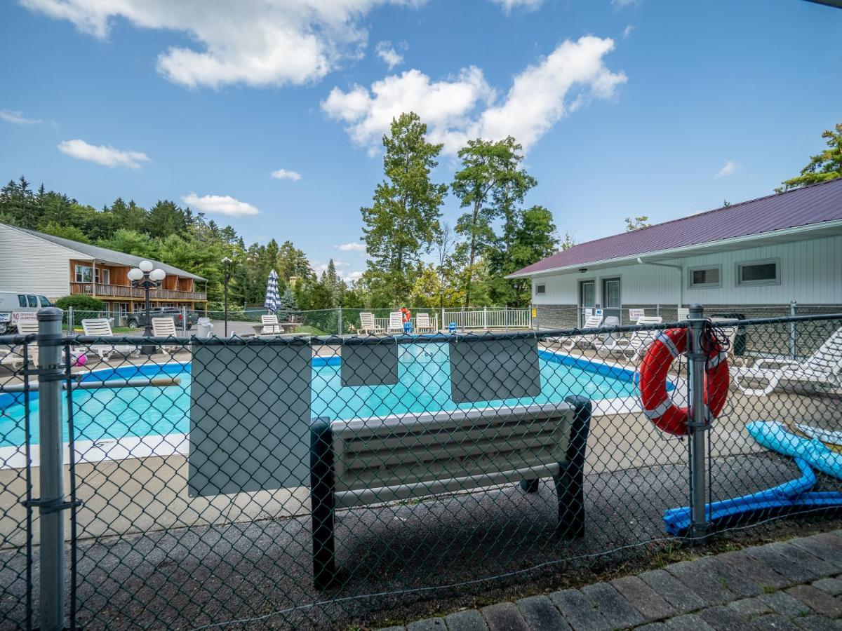 Lake 'N Pines Motel Cooperstown Buitenkant foto