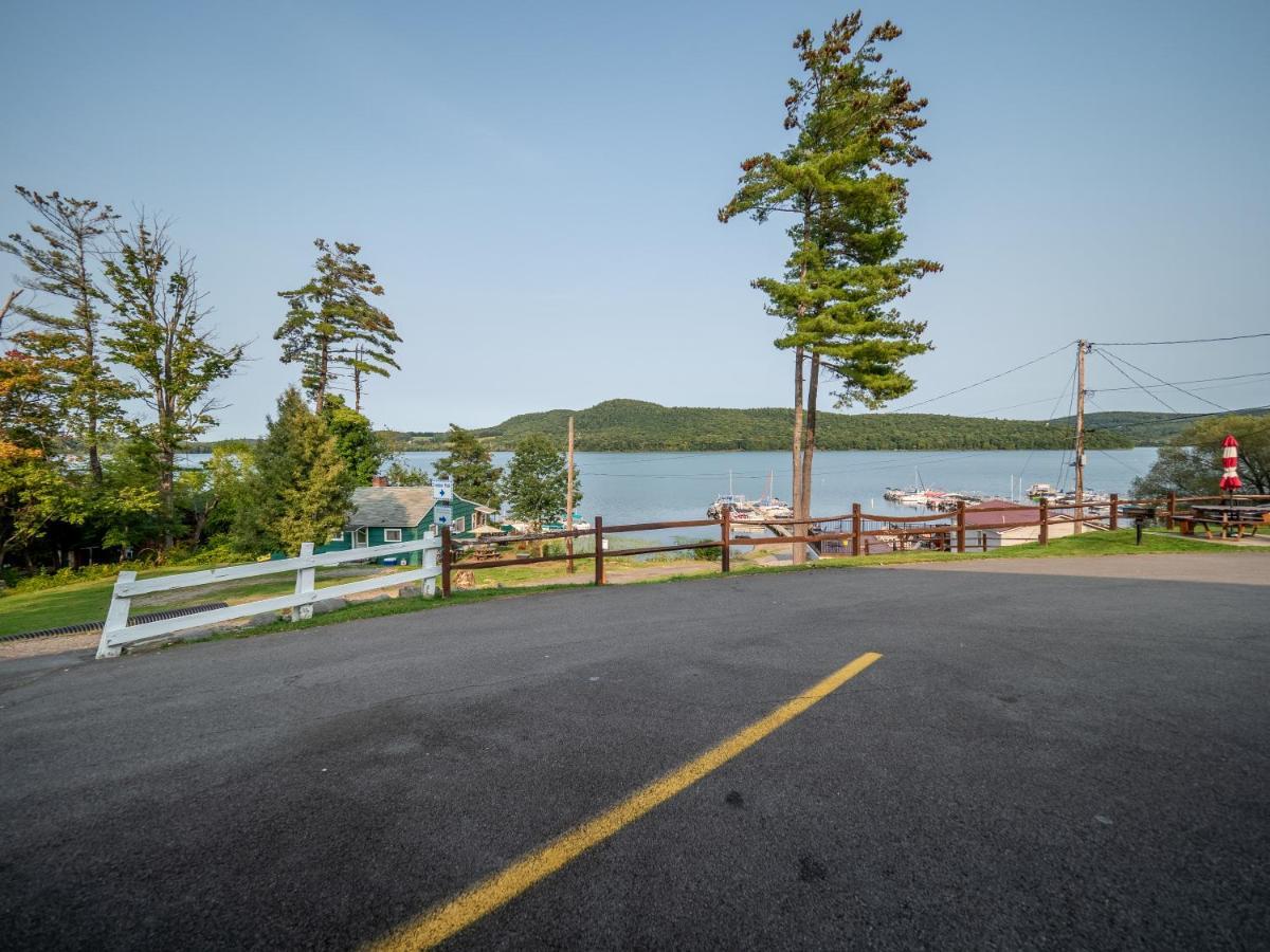Lake 'N Pines Motel Cooperstown Buitenkant foto