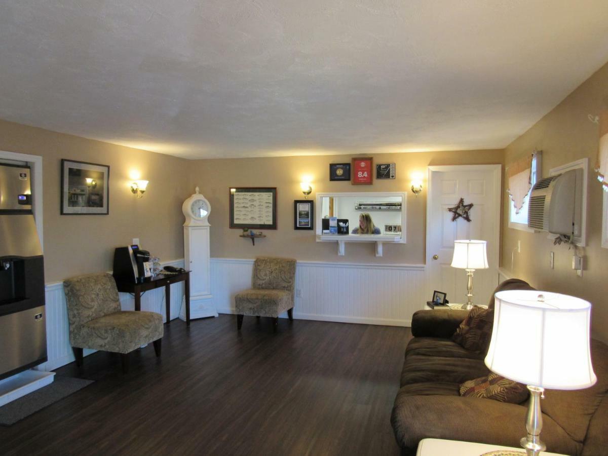 Lake 'N Pines Motel Cooperstown Buitenkant foto
